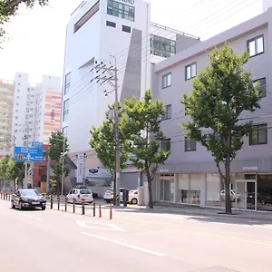 3* Hotel Wood House